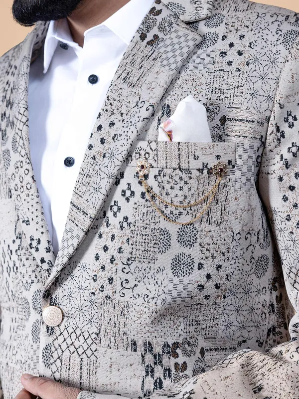 Stylish beige textured blazer