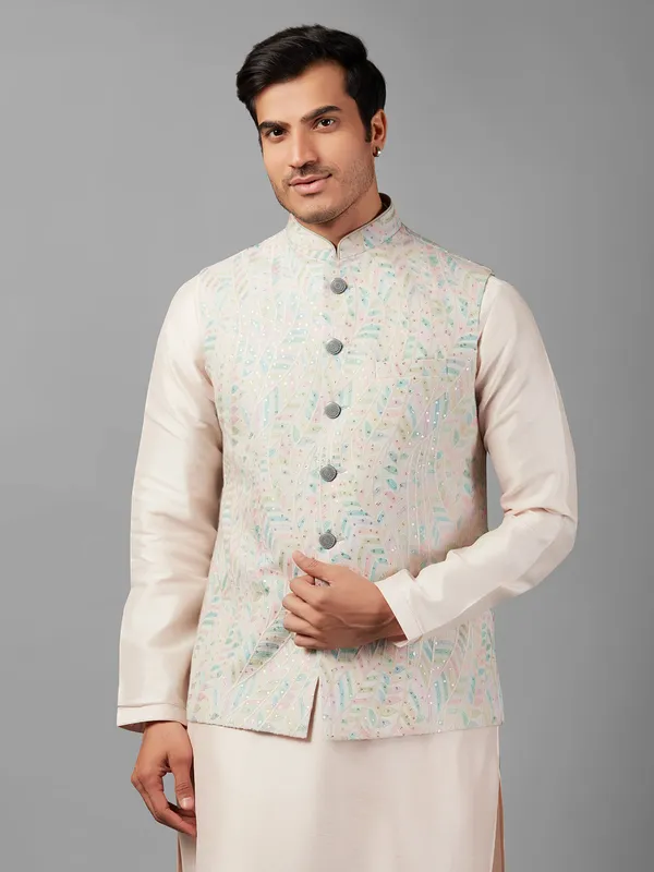 Stylish cream waistcoat set