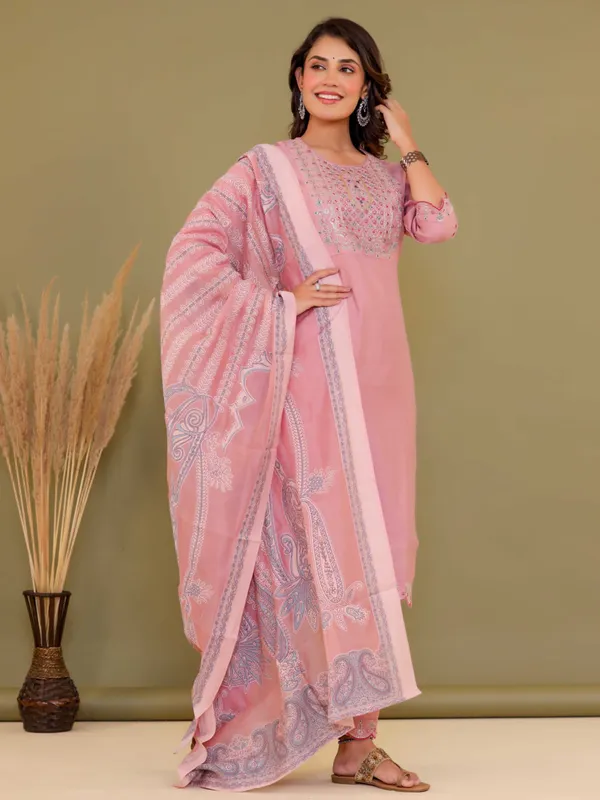 Stylish pink cotton kurti set