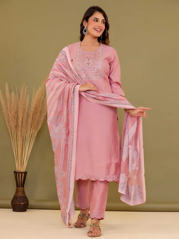 Stylish pink cotton kurti set