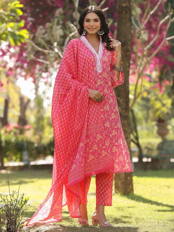 Stylish pink cotton printed kurti set