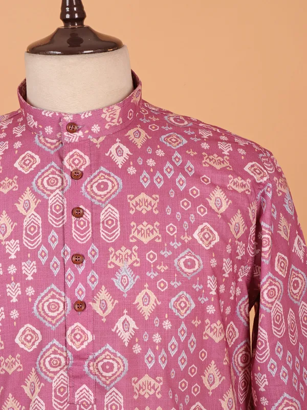 Stylish pink printed kurta suit in cotton