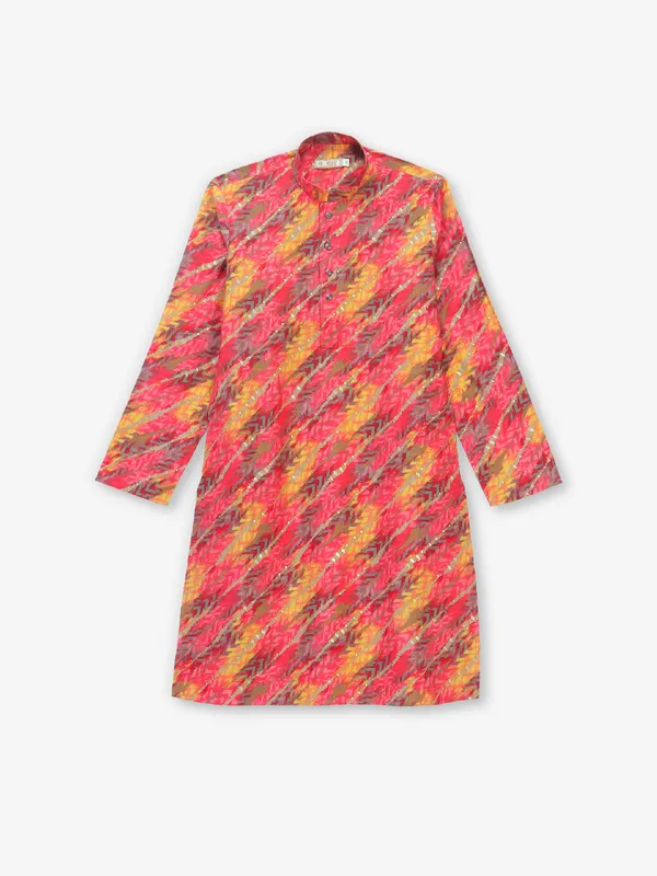 Stylish red printed cotton kurta set for boys
