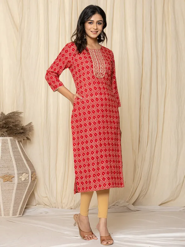 Stylish red printed kurti set in silk