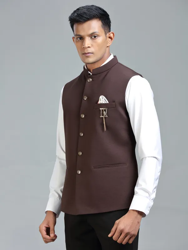 Stylish statement with brown waistcoat for men