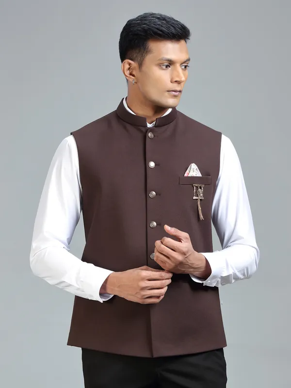 Stylish statement with brown waistcoat for men