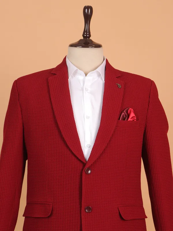 Stylish textured red cotton blazer for men