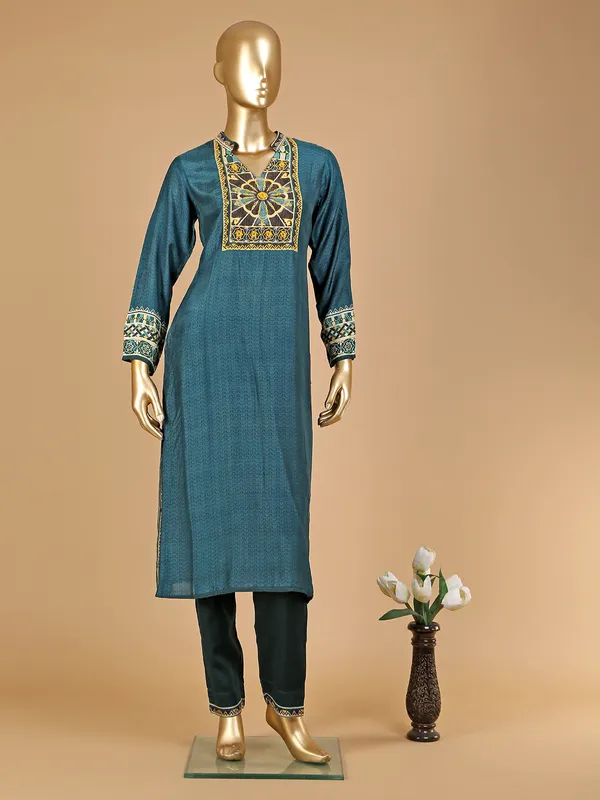 Teal blue crepe printed pant set