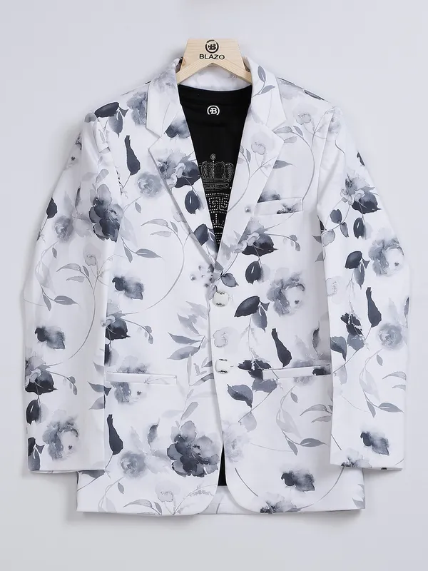 Terry rayon white printed blazer