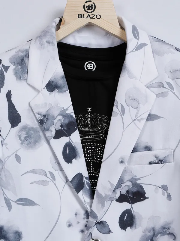 Terry rayon white printed blazer