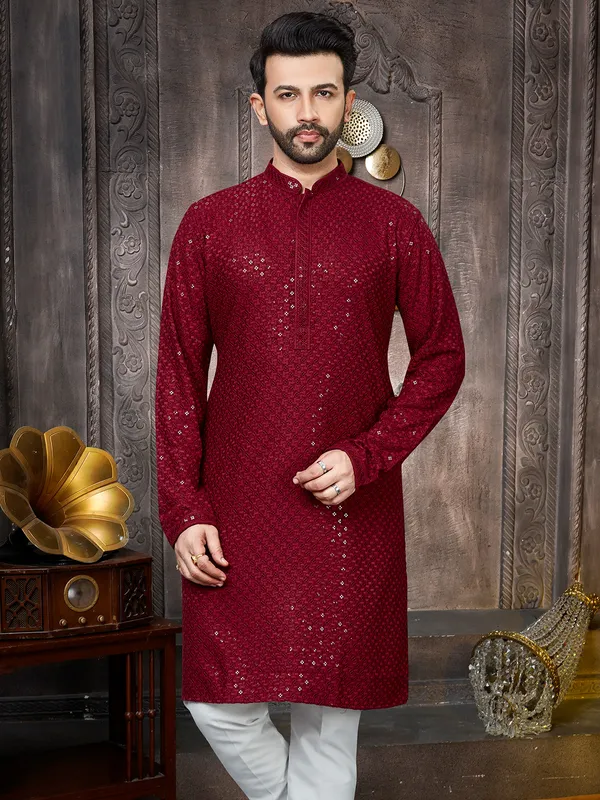 Traditional glimmerish maroon kurta suit for men