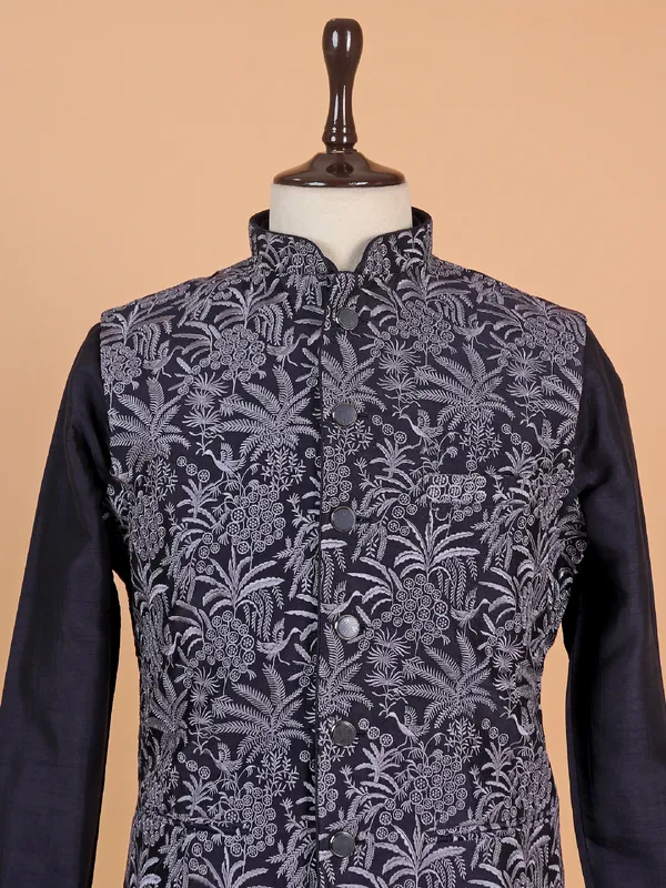 Traditional navy blue waistcoat set for man