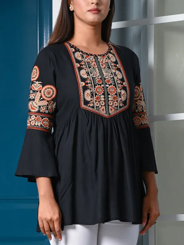 Trendy black cotton tunic top