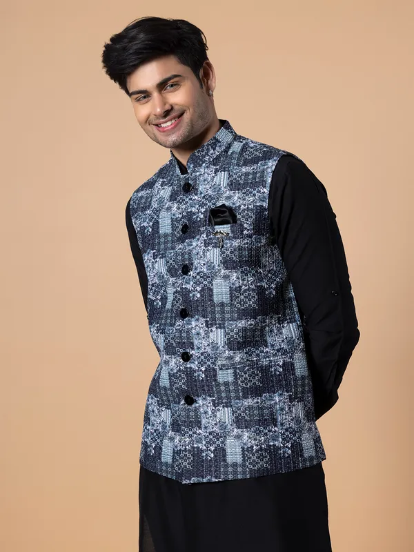 Trendy black silk waistcoat set