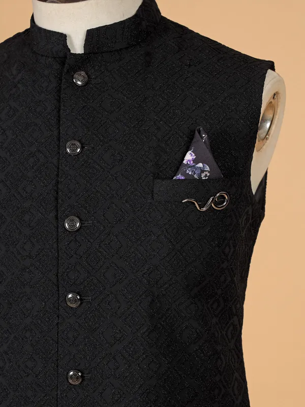 Trendy black texture waistcoat
