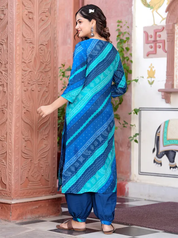 Trendy blue printed kurti set in silk