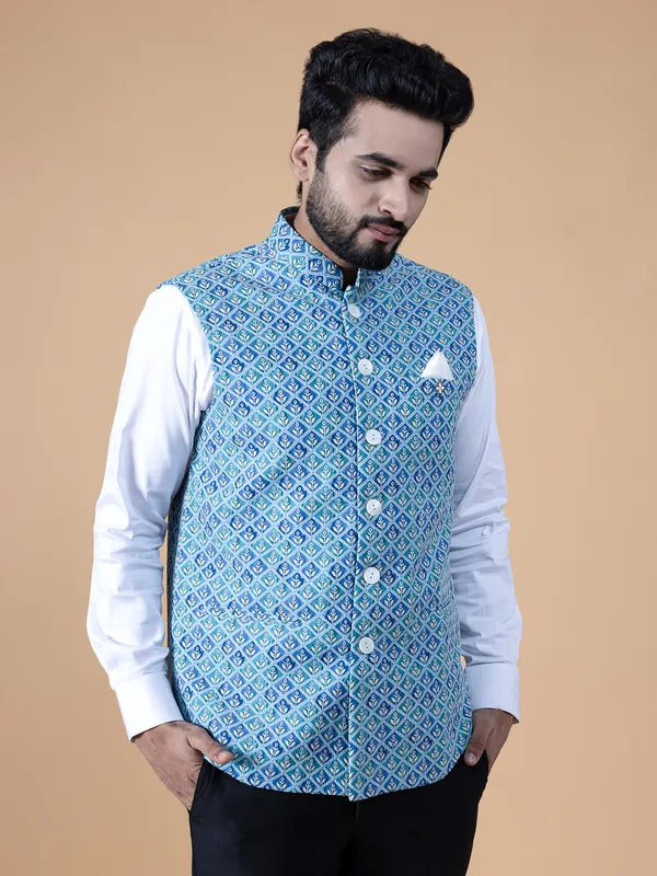 Trendy blue printed waistcoat