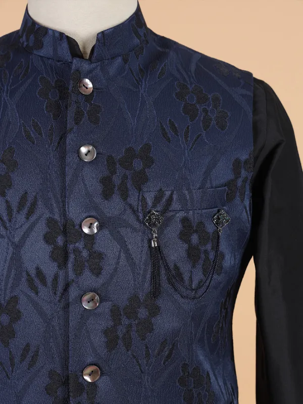 Trendy blue waistcoat set for man