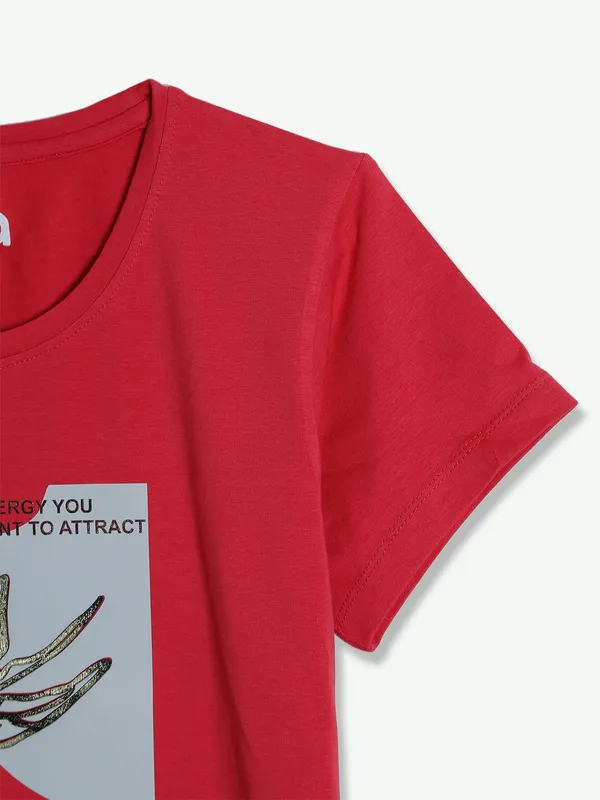 Trendy cotton red printed t shirt