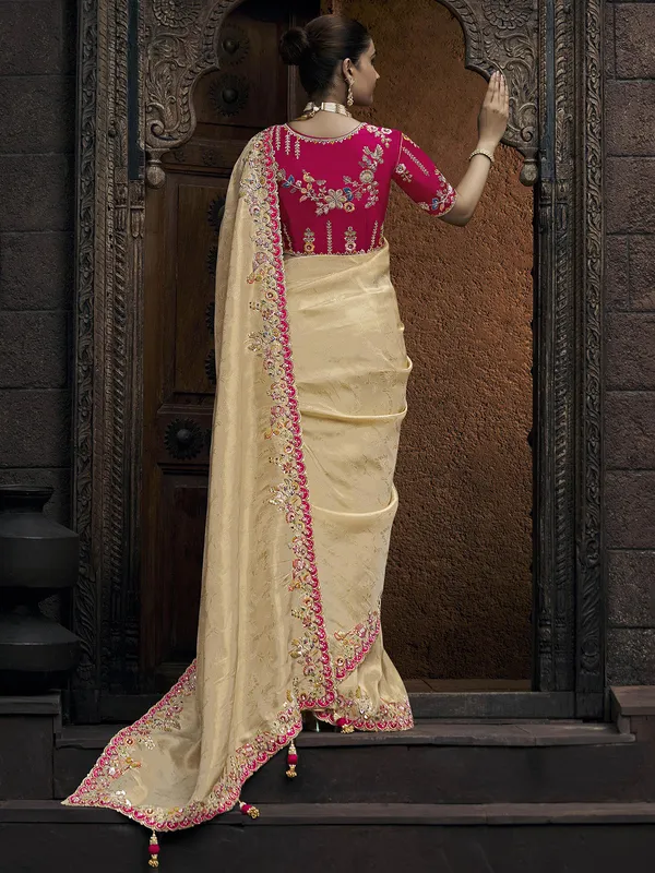 Trendy golden viscose saree