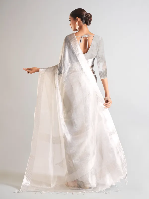 Trendy grey saree in tissue silk