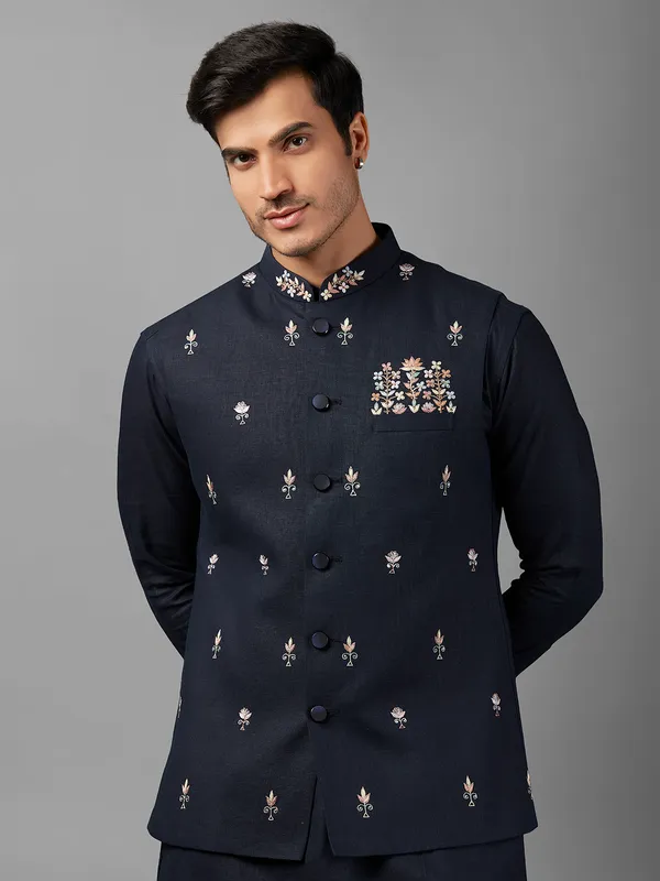Trendy navy linen waistcoat set
