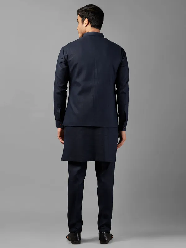 Trendy navy linen waistcoat set