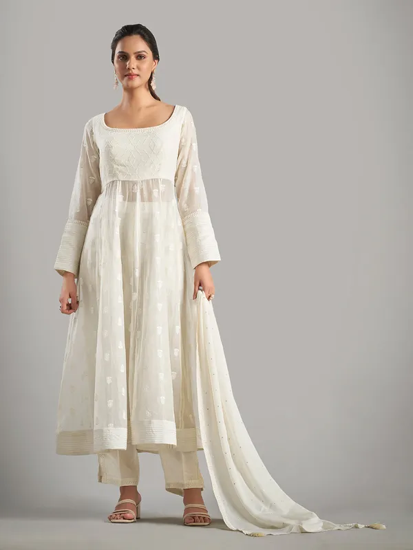 Trendy off-white cotton anarkali salwar suit