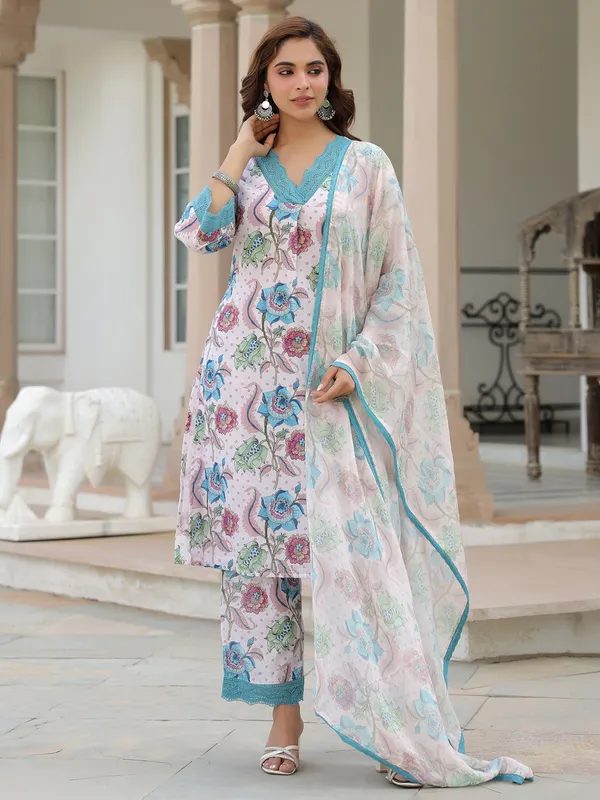 Trendy off-white kurti set with dupatta