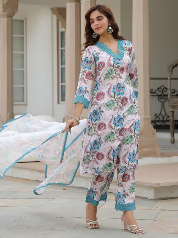 Trendy off-white kurti set with dupatta