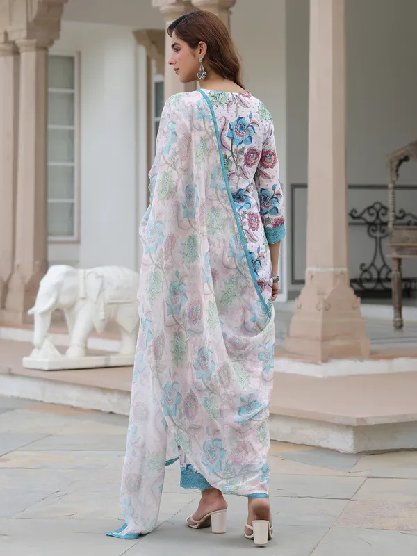 Trendy off-white kurti set with dupatta