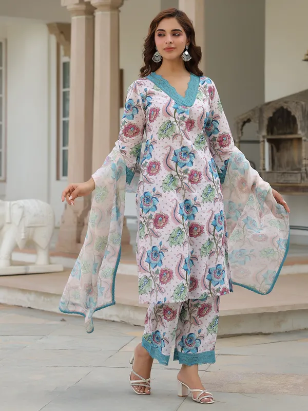 Trendy off-white kurti set with dupatta