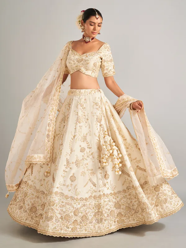 Trendy off-white lehenga choli for reception
