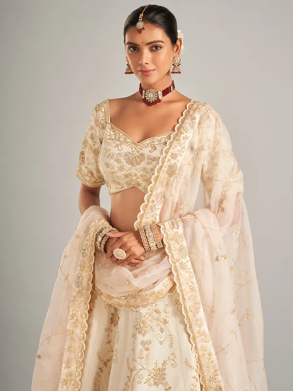 Trendy off-white lehenga choli for reception
