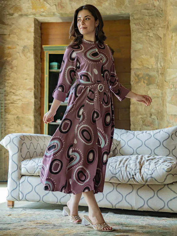 Trendy onion pink silk printed kurti