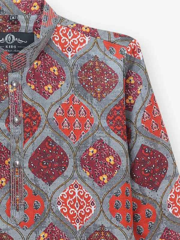 Trendy printed grey cotton kurta set for boys