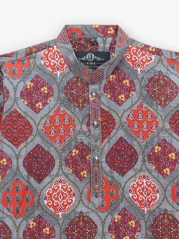 Trendy printed grey cotton kurta set for boys