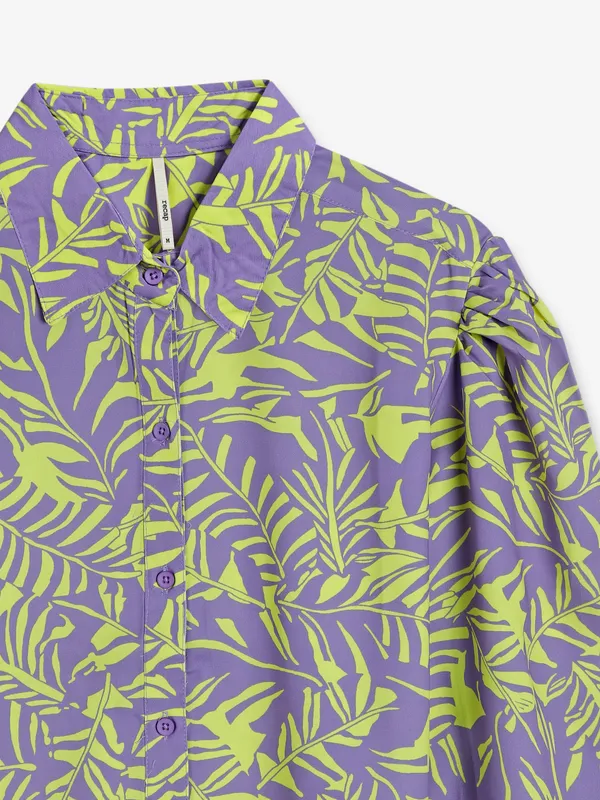 Trendy purple printed shirt