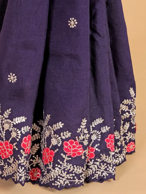 Trendy purple silk saree for party