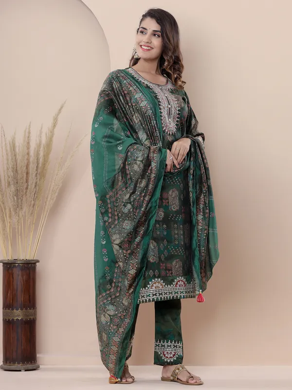 Trendy rama green printed kurti set