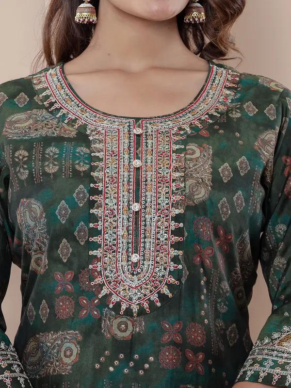Trendy rama green printed kurti set