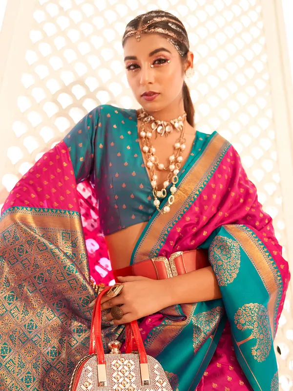 Trendy rani banarasi silk saree