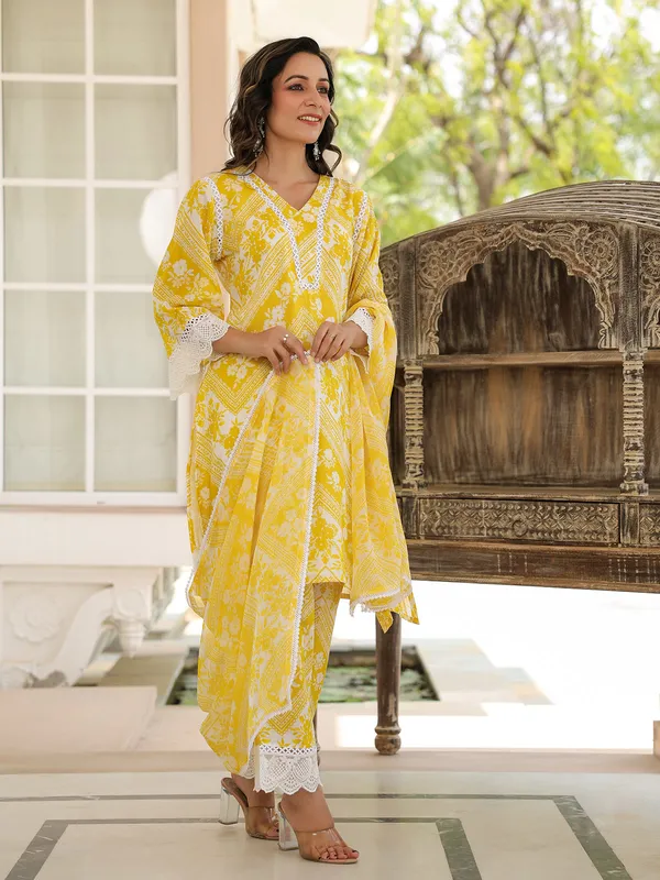 Trendy yellow printed kurti set