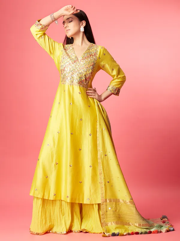 Trendy yellow silk palazzo suit