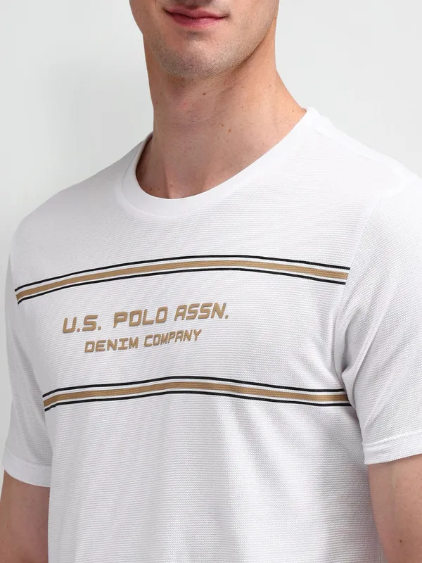 U S POLO ASSN printed white t-shirt in cotton fabric