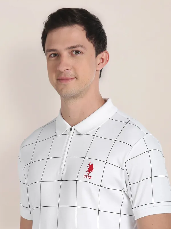 U S POLO ASSN white checks t shirt