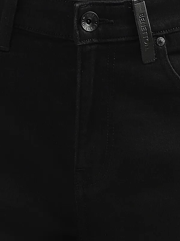 UCB black solid carrot fit jeans