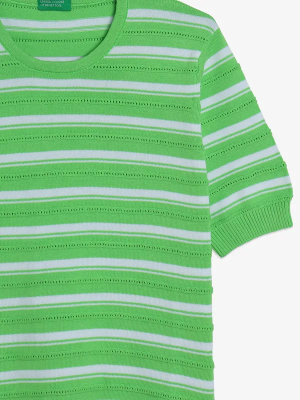 UCB green stripe top