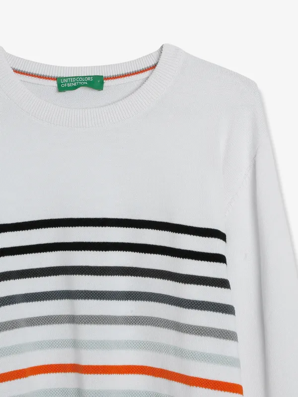 UCB knitted white sweatshirt