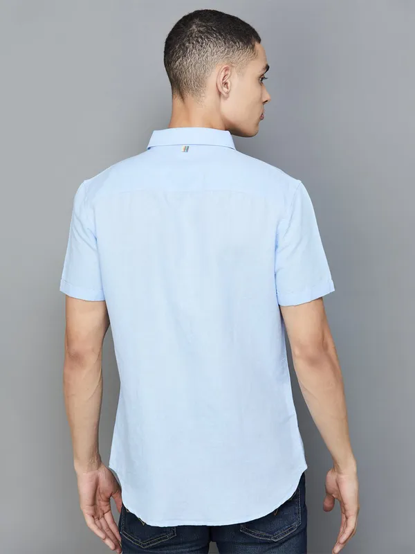 UCB plain light blue linen shirt